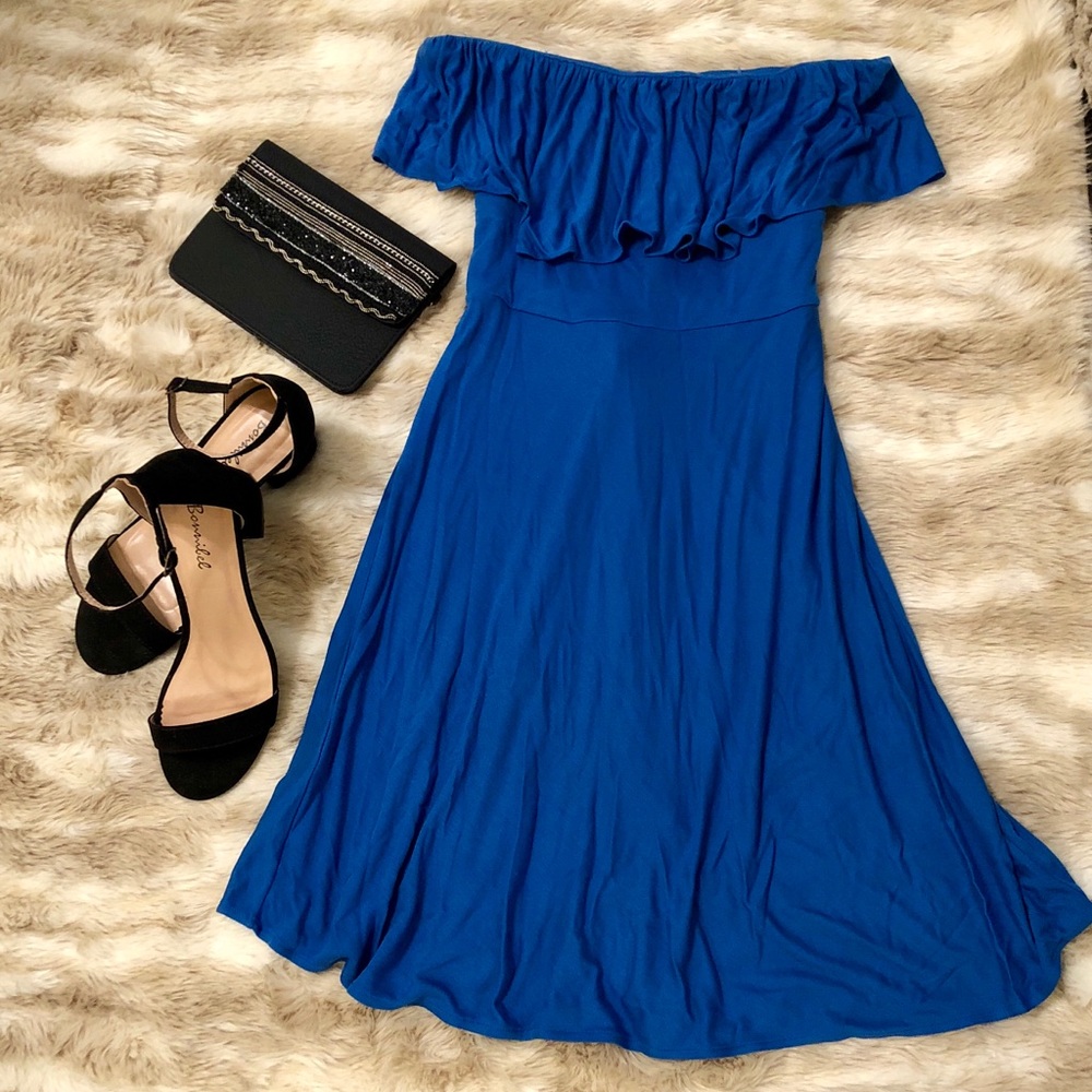 BCBGMAXAZRIA strapless dress